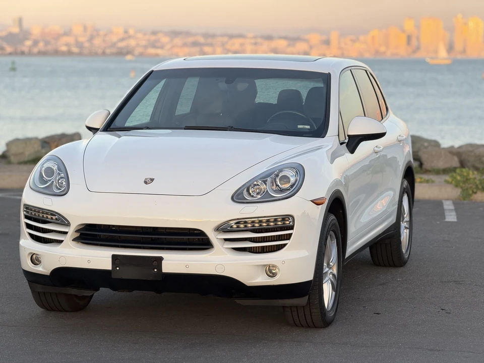 2013 Porsche 958 Cayenne Diesel - Image 12 of 31
