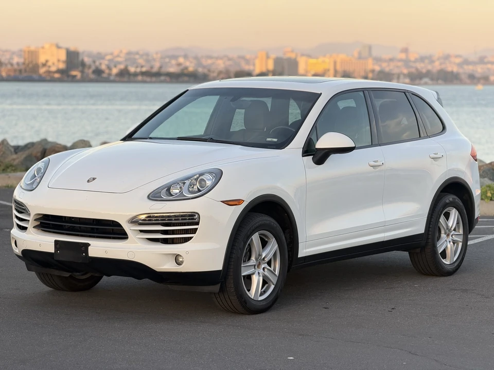 2013 Porsche 958 Cayenne Diesel - Image 4 of 31