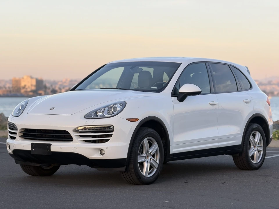 2013 Porsche 958 Cayenne Diesel - Image 3 of 31