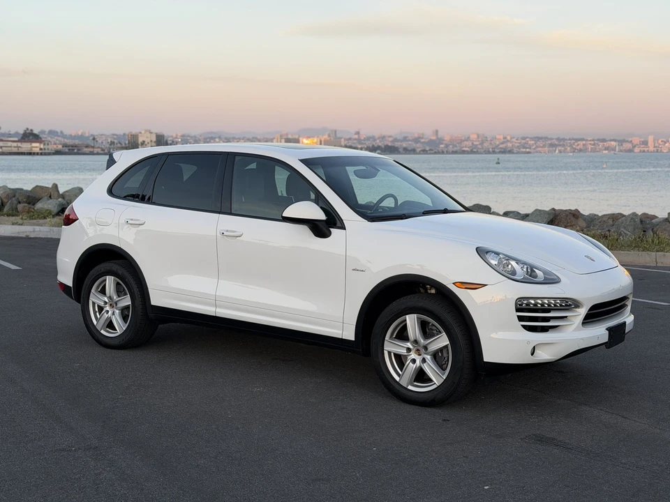 2013 Porsche 958 Cayenne Diesel - Image 19 of 31