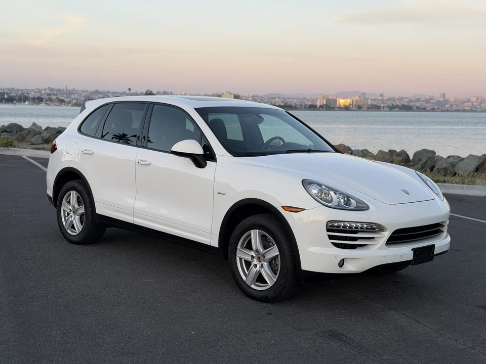 2013 Porsche 958 Cayenne Diesel - Image 17 of 31