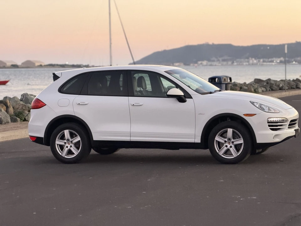 2013 Porsche 958 Cayenne Diesel - Image 23 of 31