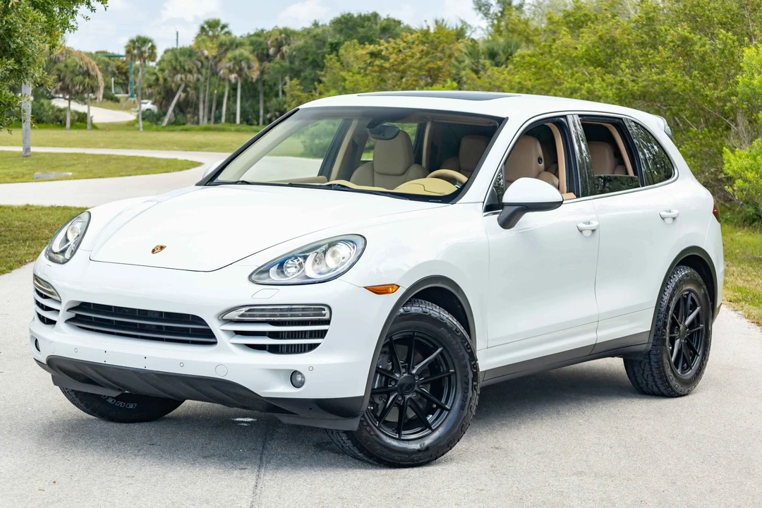 2013 Porsche 958 Cayenne Diesel - Image 3 of 31