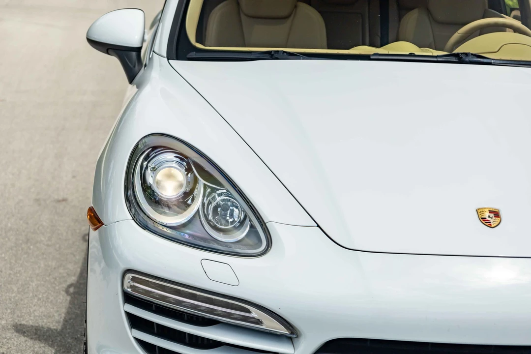 2013 Porsche 958 Cayenne Diesel - Image 26 of 31