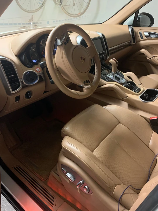 2013 Porsche 958 Cayenne Diesel - Image 9 of 12
