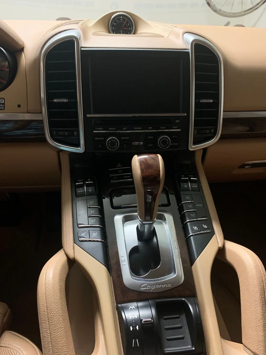 2013 Porsche 958 Cayenne Diesel - Image 7 of 12