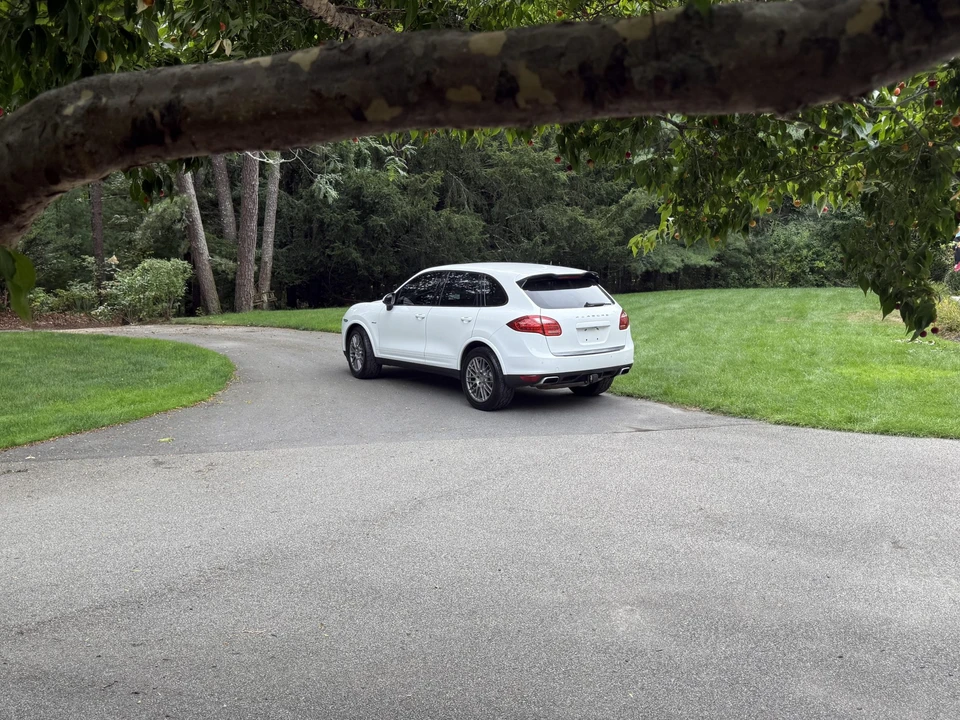 2013 Porsche 958 Cayenne Diesel - Image 25 of 31