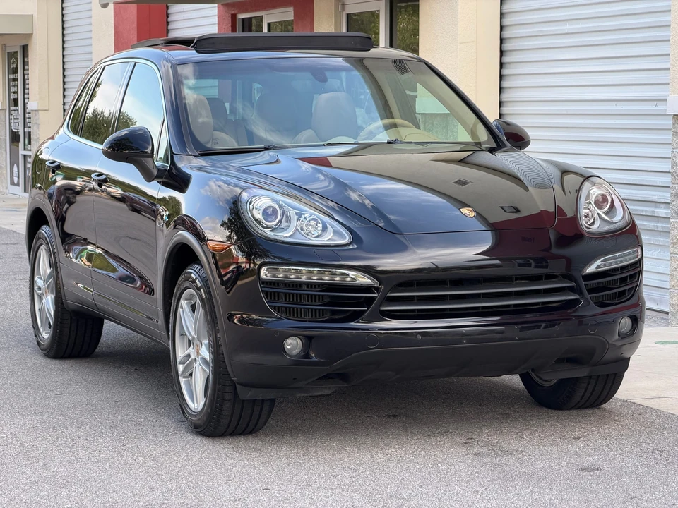 2013 Porsche 958 Cayenne Diesel - Image 25 of 31