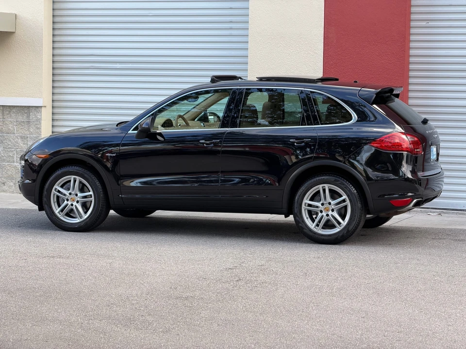 2013 Porsche 958 Cayenne Diesel - Image 9 of 31