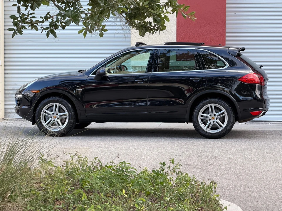 2013 Porsche 958 Cayenne Diesel - Image 8 of 31