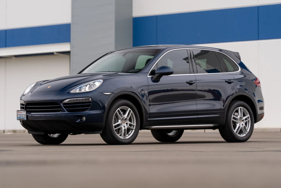 2013 Porsche 958 Cayenne Diesel - Image 2 of 31