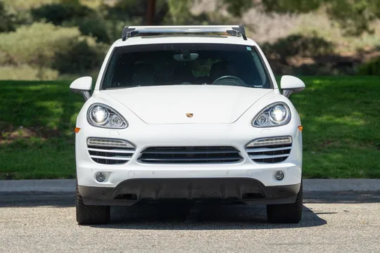 2013 Porsche 958 Cayenne Diesel - Image 2 of 31