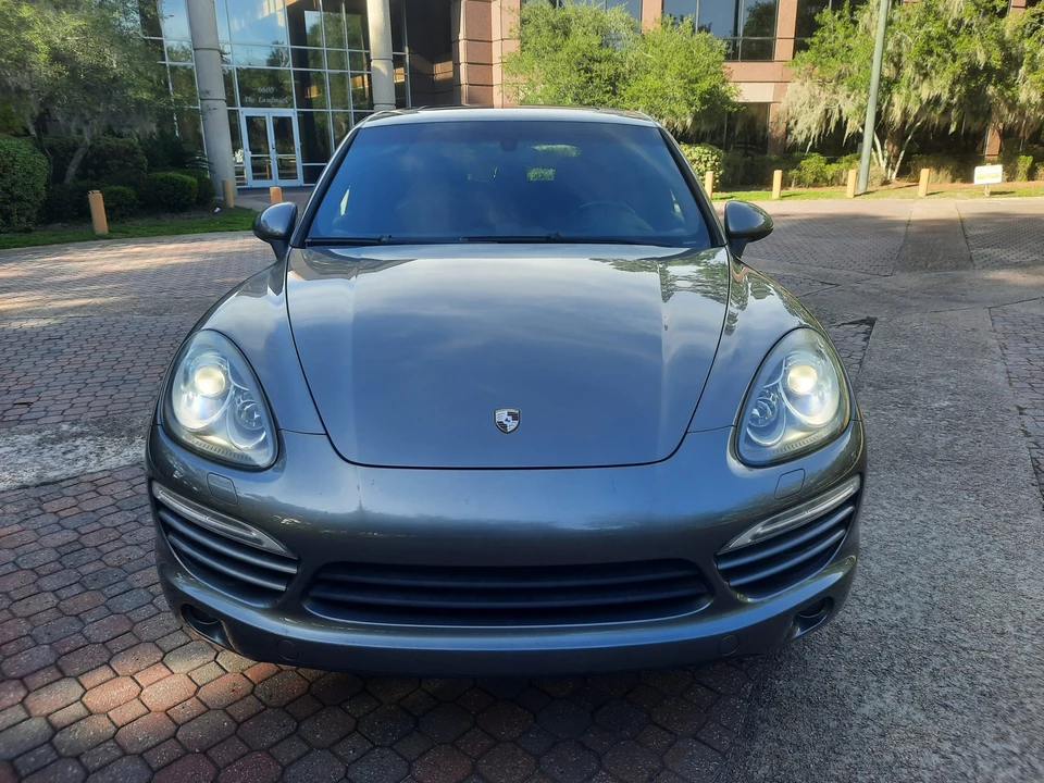 2013 Porsche 958 Cayenne Diesel - Image 2 of 31