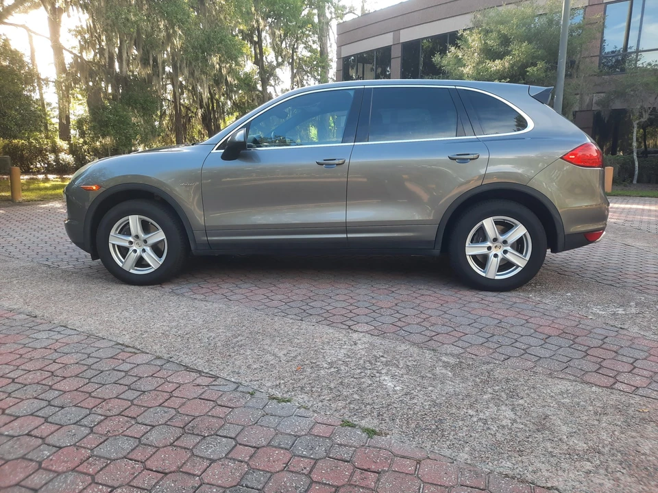 2013 Porsche 958 Cayenne Diesel - Image 17 of 31