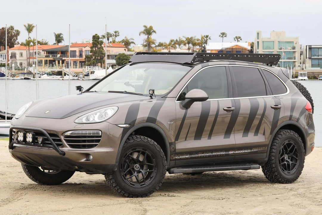2013 Porsche 958 Cayenne Diesel - Image 2 of 31
