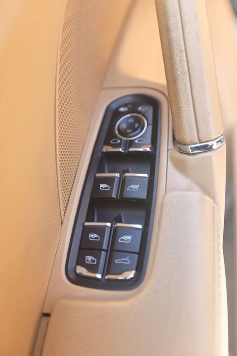 2013 Porsche 958 Cayenne Diesel - Image 23 of 31