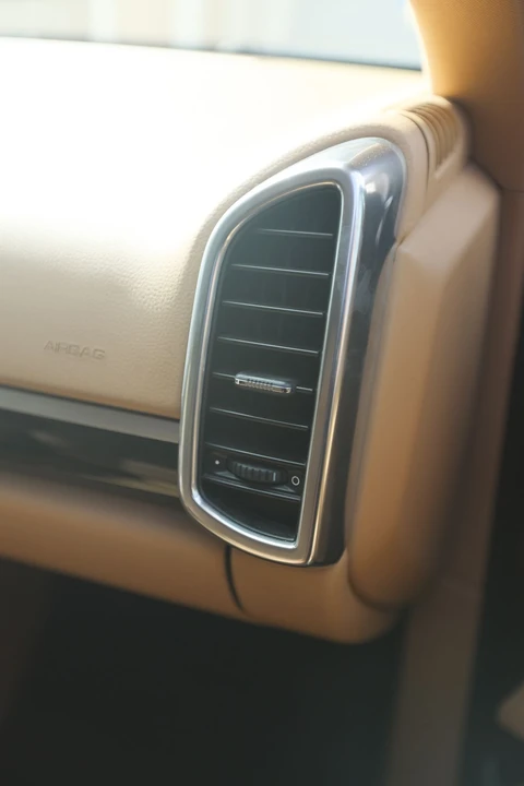 2013 Porsche 958 Cayenne Diesel - Image 18 of 31
