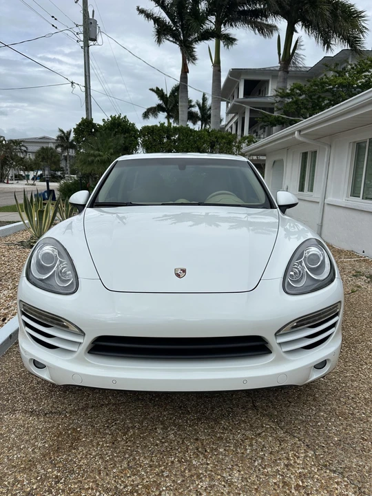 2013 Porsche 958 Cayenne Diesel - Image 2 of 31