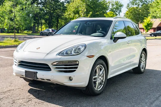 2013 Porsche 958 Cayenne Diesel - Image 2 of 31