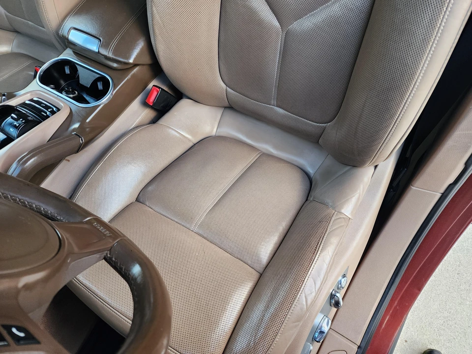 2013 Porsche 958 Cayenne Diesel - Image 31 of 31