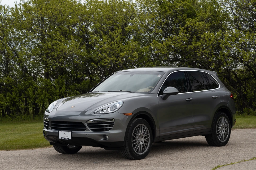 2013 Porsche 958 Cayenne Diesel - Image 2 of 31