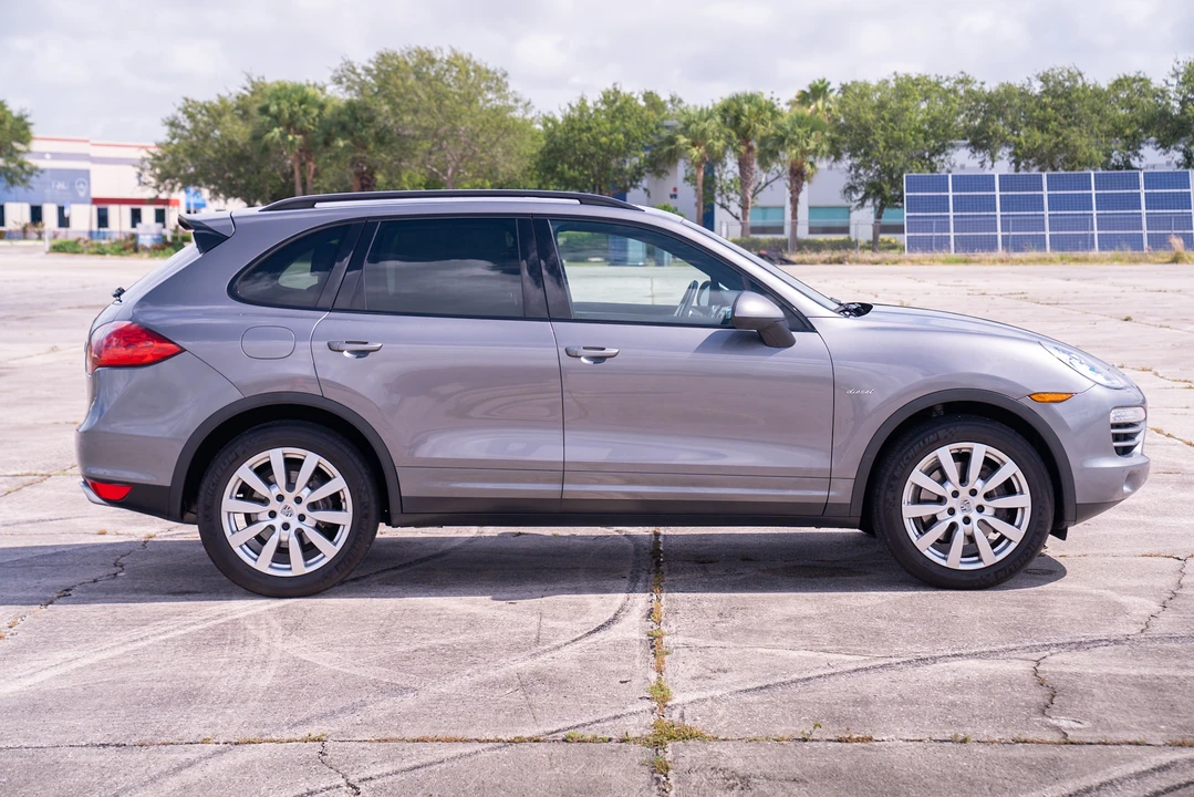 2013 Porsche 958 Cayenne Diesel - Image 9 of 31