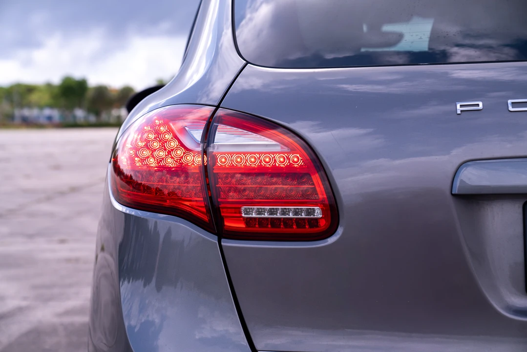 2013 Porsche 958 Cayenne Diesel - Image 30 of 31