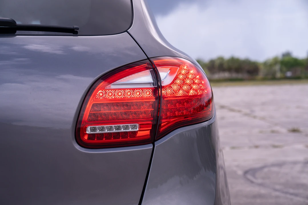 2013 Porsche 958 Cayenne Diesel - Image 25 of 31