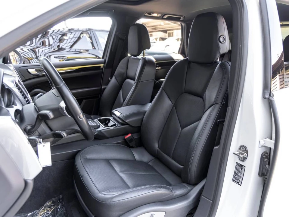 2013 Porsche 958 Cayenne Diesel - Image 5 of 5