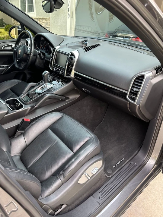 2013 Porsche 958 Cayenne Diesel - Image 17 of 22