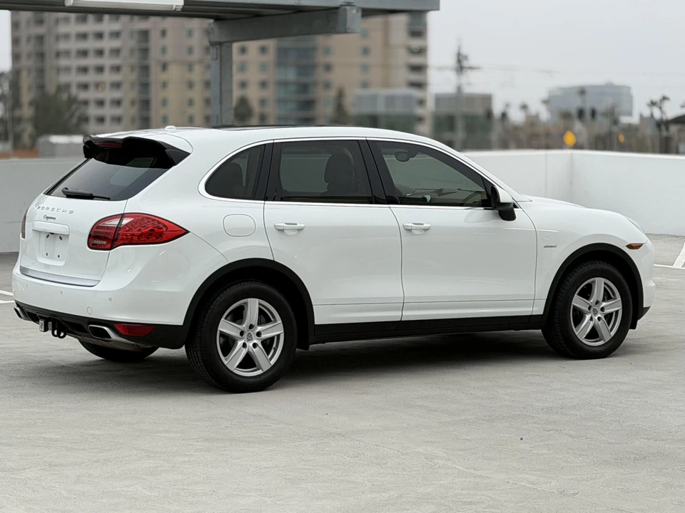 2013 Porsche 958 Cayenne Diesel - Image 19 of 31