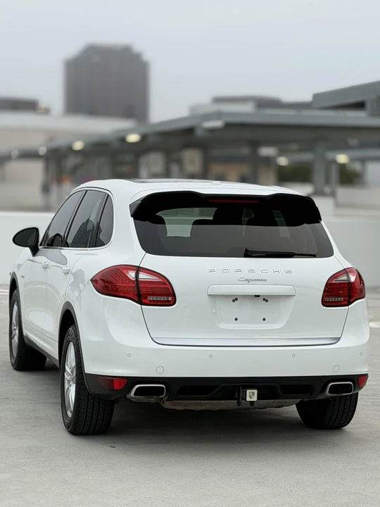2013 Porsche 958 Cayenne Diesel - Image 8 of 31
