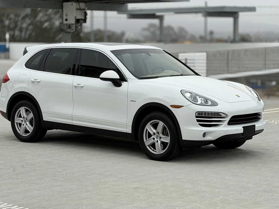 2013 Porsche 958 Cayenne Diesel - Image 21 of 31
