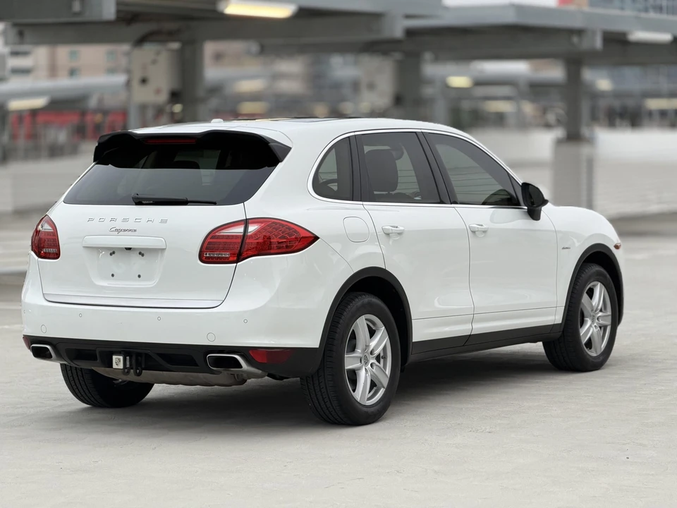 2013 Porsche 958 Cayenne Diesel - Image 17 of 31