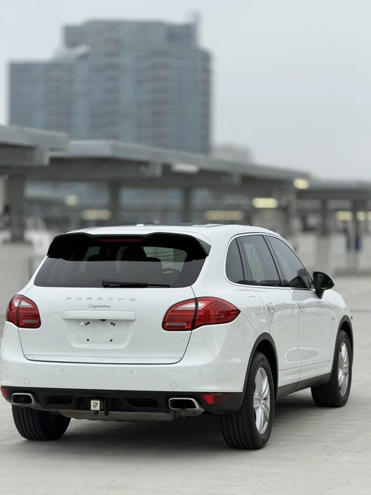 2013 Porsche 958 Cayenne Diesel - Image 12 of 31