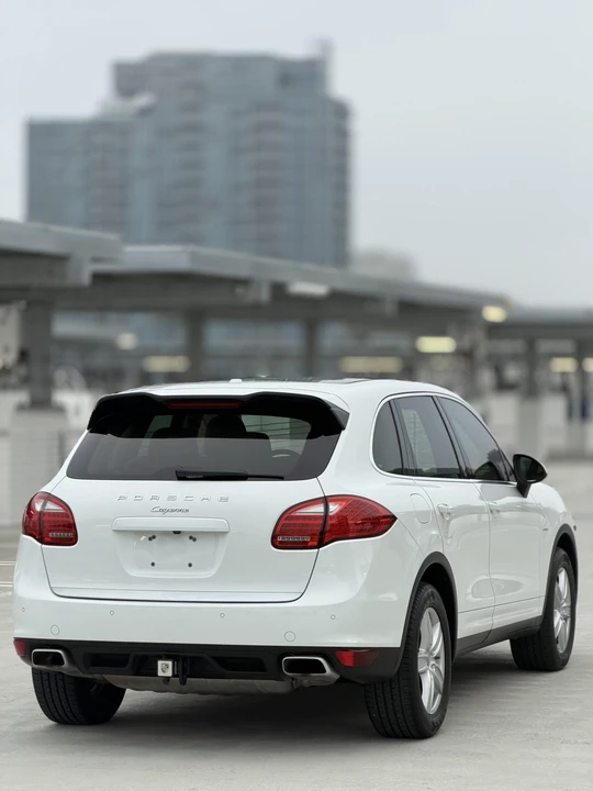 2013 Porsche 958 Cayenne Diesel - Image 13 of 31