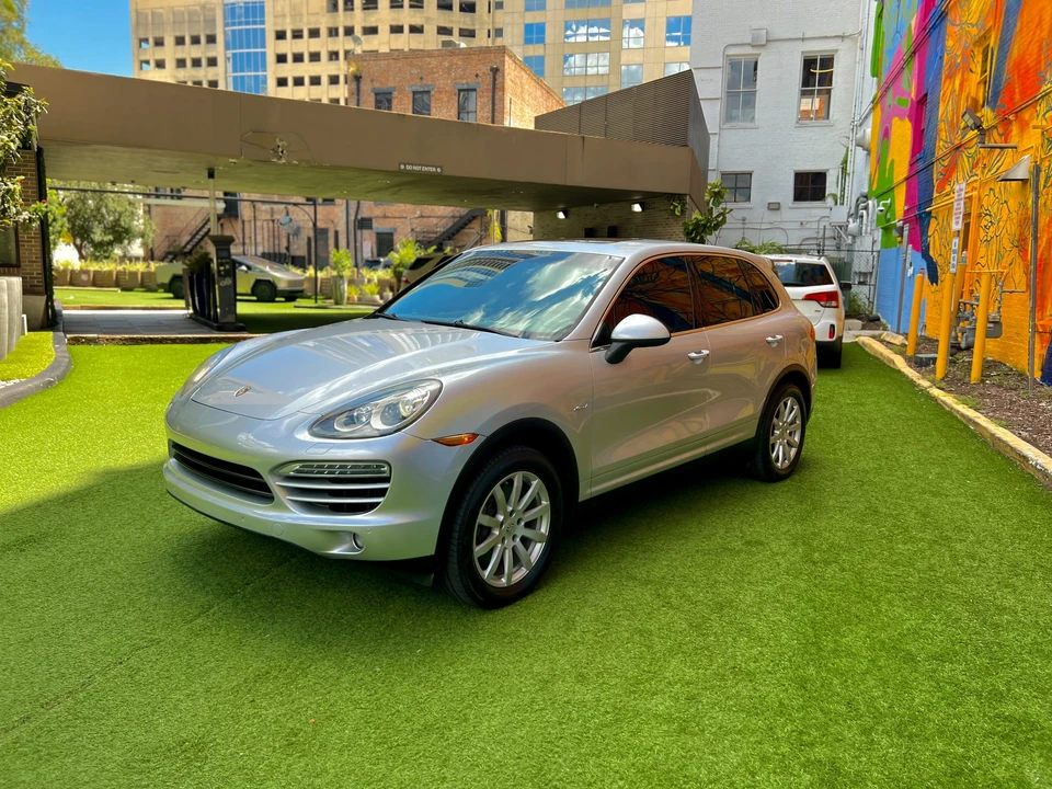 2013 Porsche 958 Cayenne Diesel - Image 25 of 31