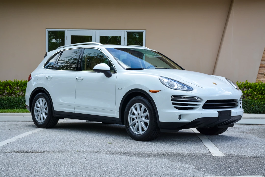2013 Porsche 958 Cayenne Diesel - Image 3 of 31