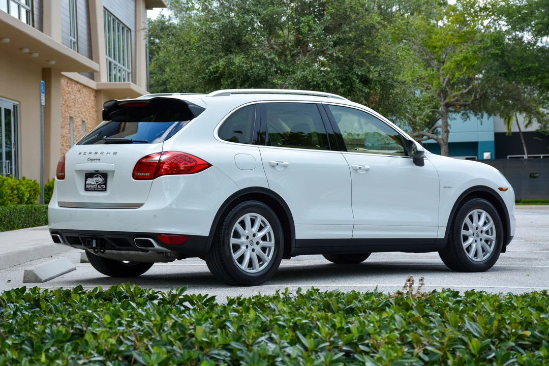 2013 Porsche 958 Cayenne Diesel - Image 6 of 31