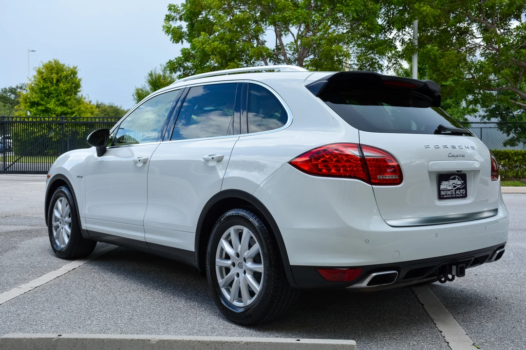2013 Porsche 958 Cayenne Diesel - Image 10 of 31