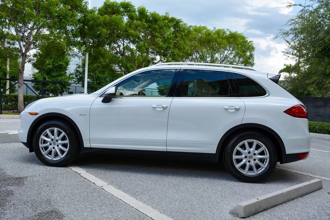 2013 Porsche 958 Cayenne Diesel - Image 11 of 31