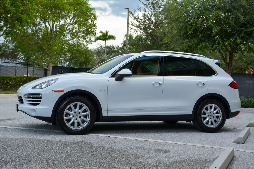 2013 Porsche 958 Cayenne Diesel - Image 12 of 31