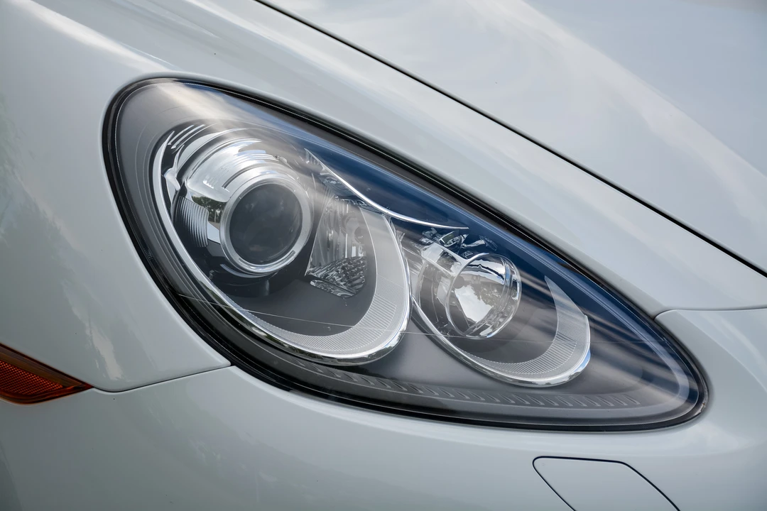 2013 Porsche 958 Cayenne Diesel - Image 25 of 31