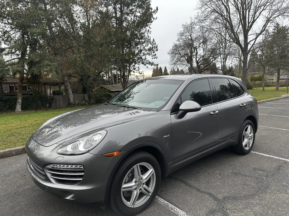 2013 Porsche 958 Cayenne Diesel - Image 3 of 31