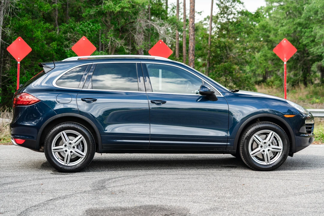2013 Porsche 958 Cayenne Diesel - Image 3 of 31