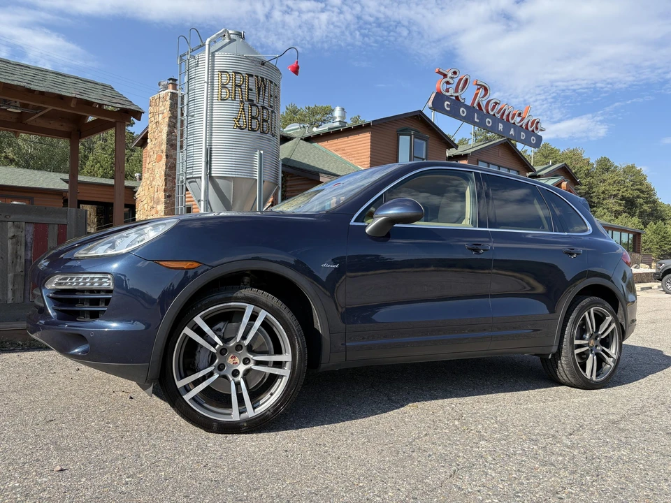 2013 Porsche 958 Cayenne Diesel - Image 2 of 31