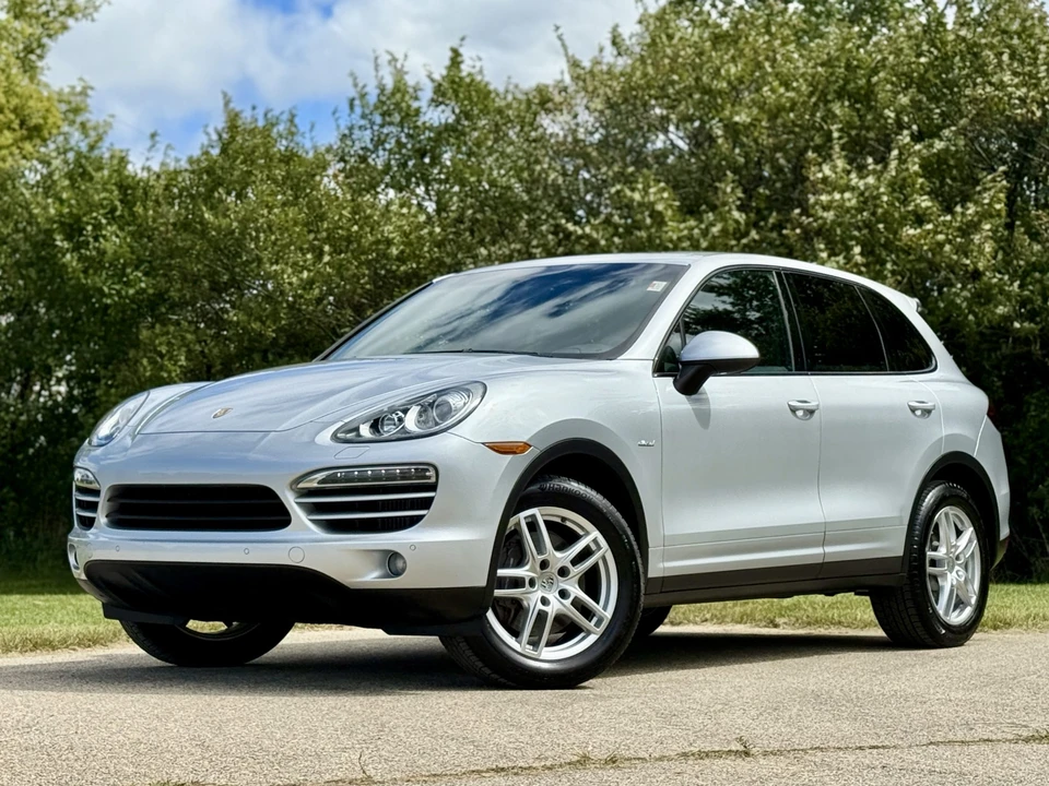 2013 Porsche 958 Cayenne Diesel - Image 2 of 31
