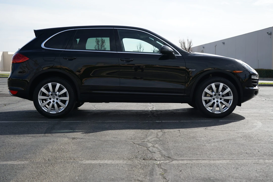 2013 Porsche 958 Cayenne Diesel - Image 26 of 31