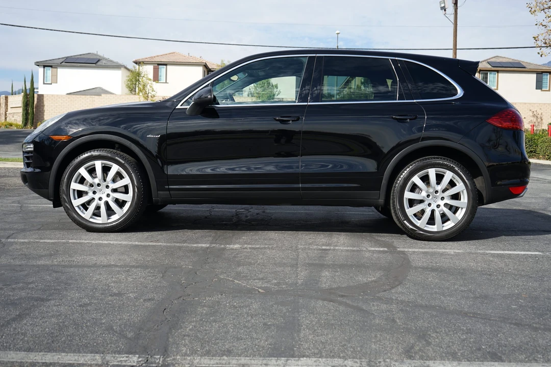2013 Porsche 958 Cayenne Diesel - Image 10 of 31