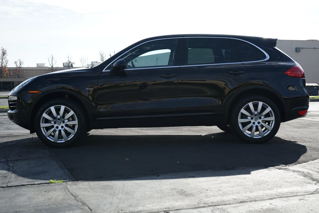 2013 Porsche 958 Cayenne Diesel - Image 8 of 31